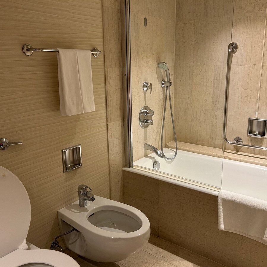 Intercontinental Athenaeum Athens By IHG Athens Attica — Bathroom