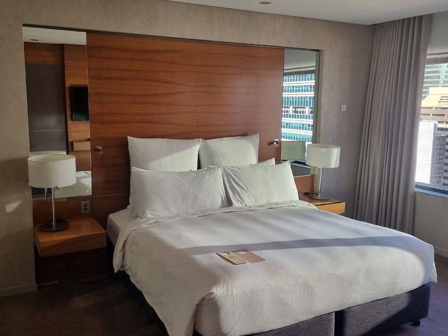 InterContinental Brisbane by IHG — Guest room