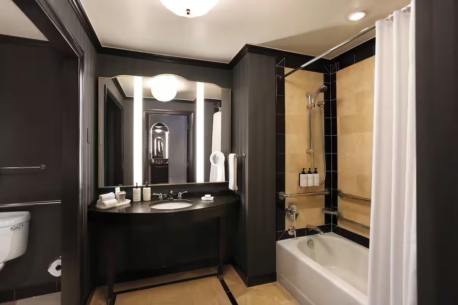 Intercontinental Buckhead Atlanta By IHG — Bathroom