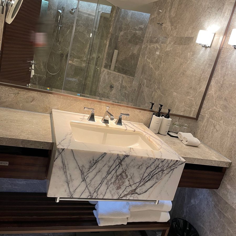 Intercontinental Grand Stanford Hong Kong By IHG — Bathroom