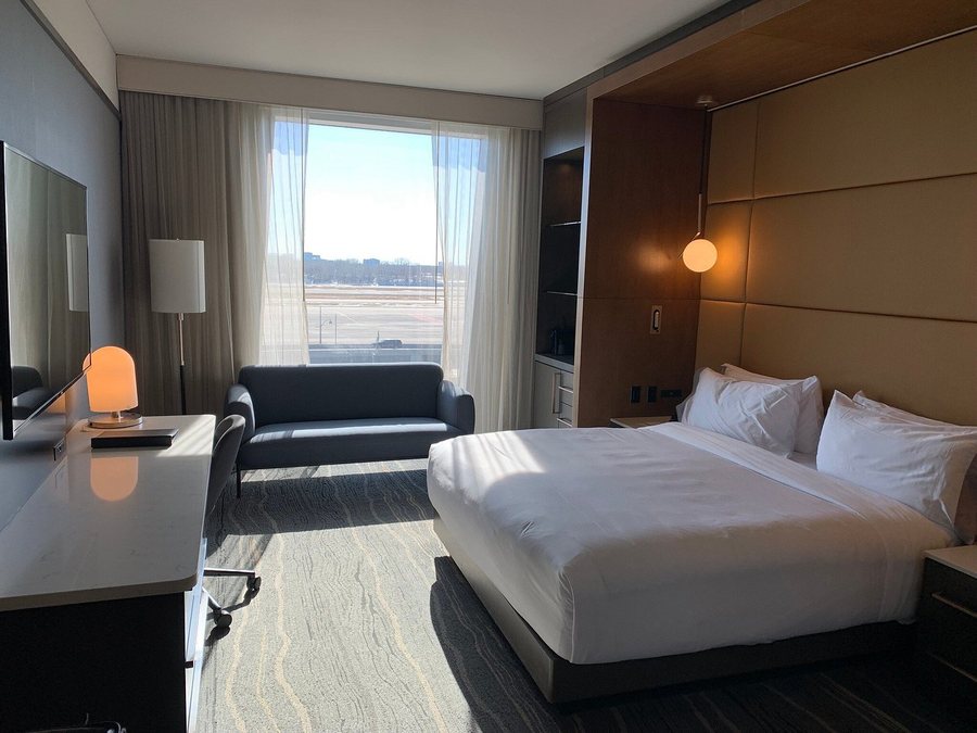 Intercontinental Minneapolis St Paul Airport By IHG — Guest room