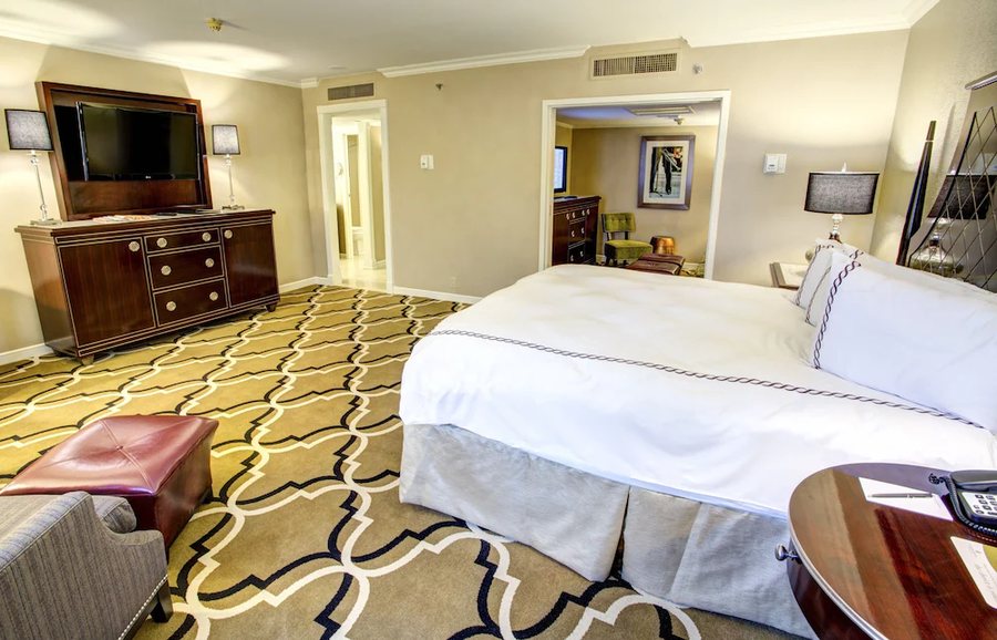 InterContinental New Orleans By IHG — Guest room