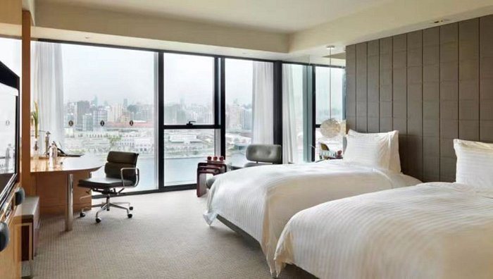 InterContinental Shanghai Expo by IHG — Guest room