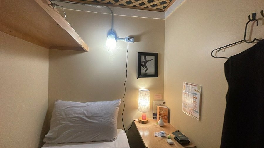 Interfaith Retreats New York City New York — Guest room