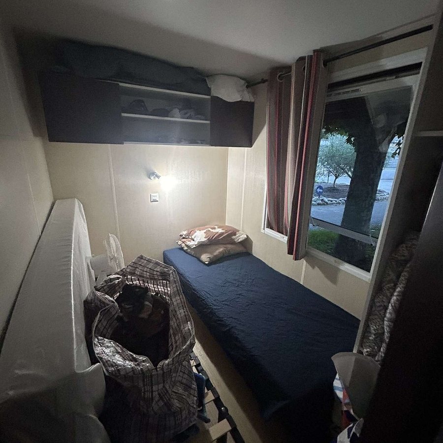 International Camping — Guest room