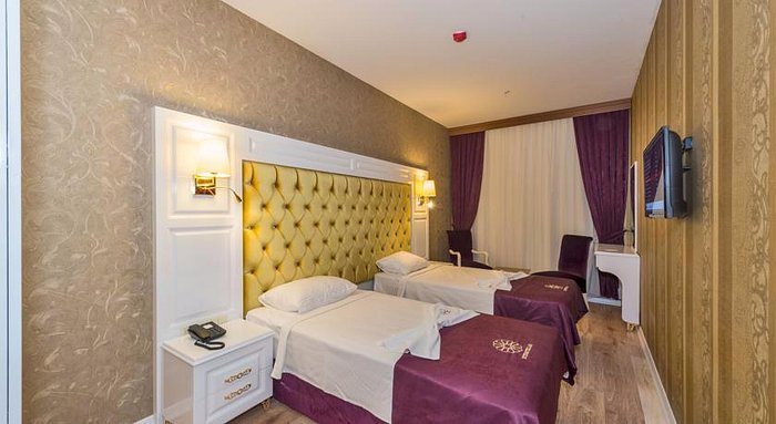 Interstellar Hotel Istanbul — Guest room