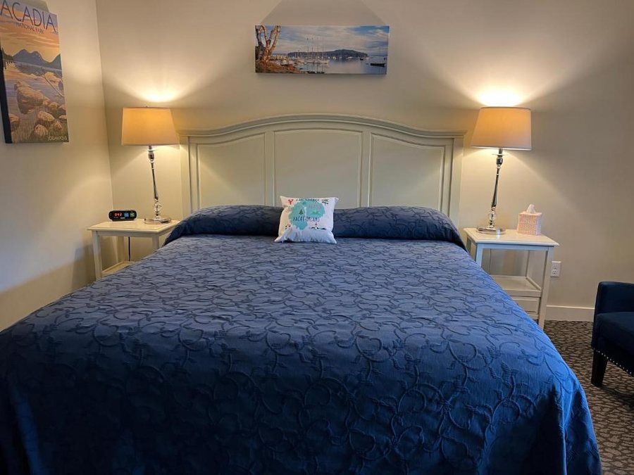 Island Place — Guest room
