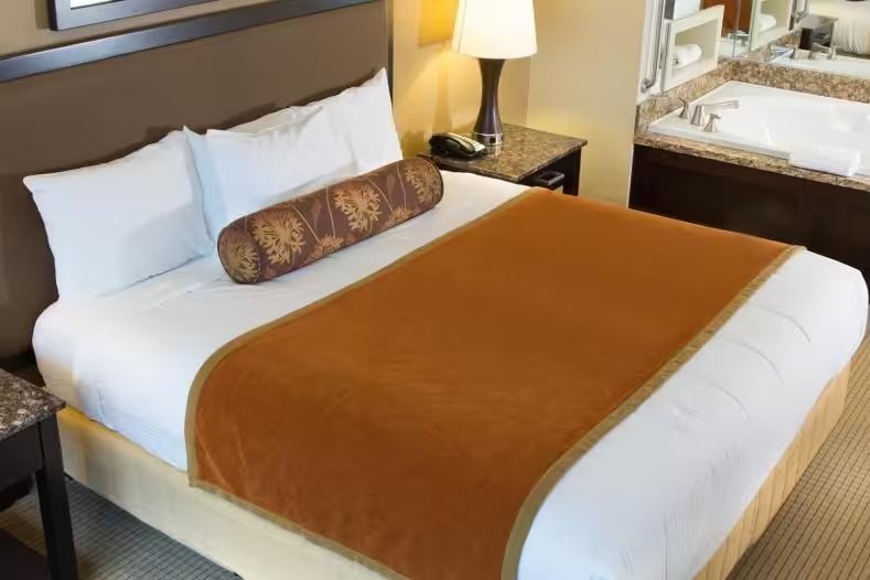 Isle of Capri Casino Hotel Boonville Boonville Missouri — Guest room