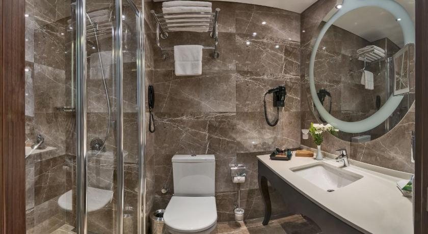 Istanbul Dora Hotel Istanbul — Bathroom