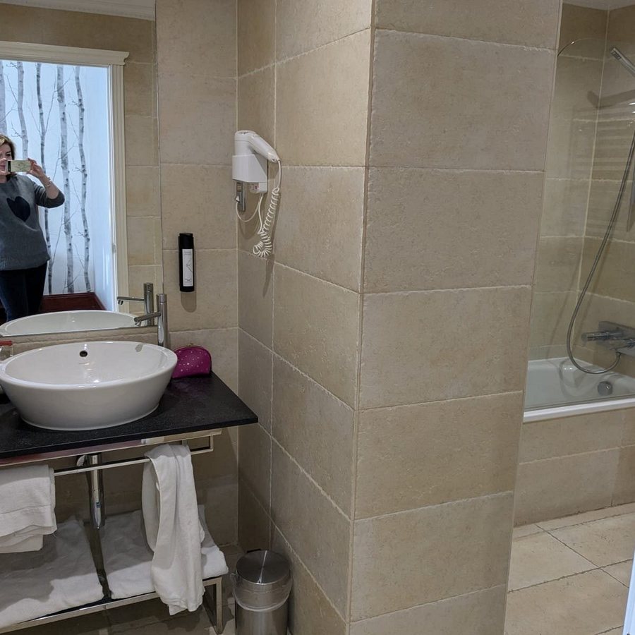 Itc Infantas By Soho Boutique — Bathroom