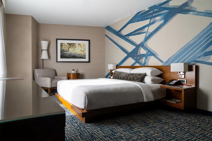 Ithaca Marriott Downtown on the Commons — Guest room