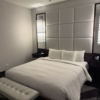 Ivy Hotel — Guest room