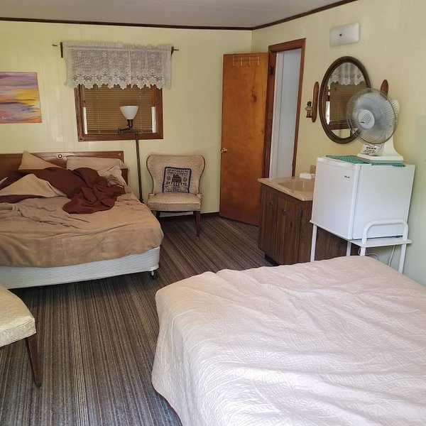 Jackson Harbor Inn — Guest room