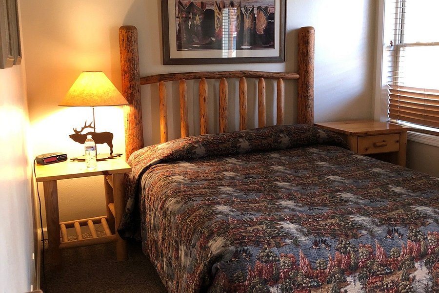 Jackson Pines — Guest room