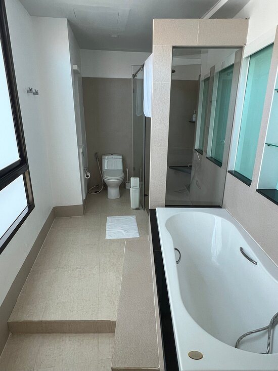 Jai Tiki Retreat Adult Only — Bathroom
