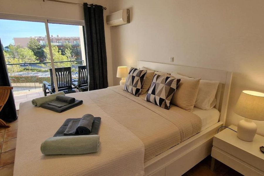 Jardim da Meia Praia — Guest room