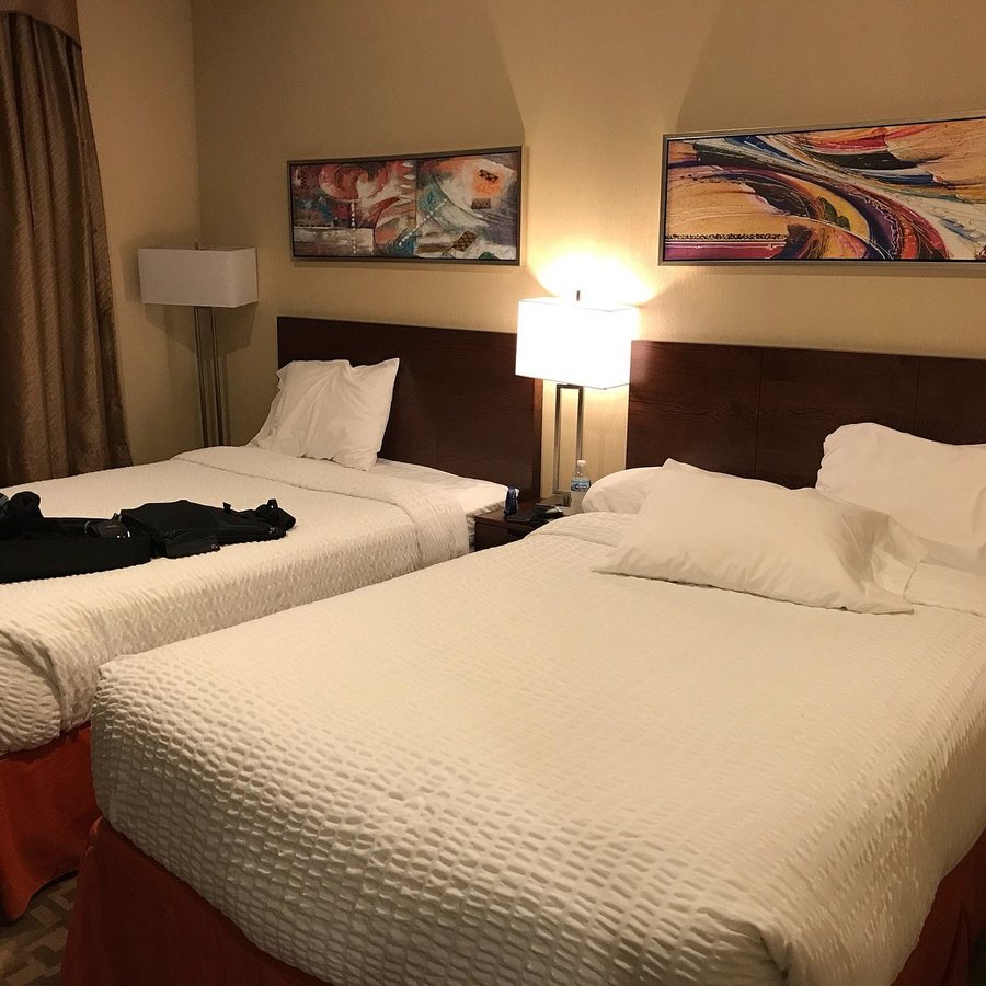 Jaslin Hotel — Guest room