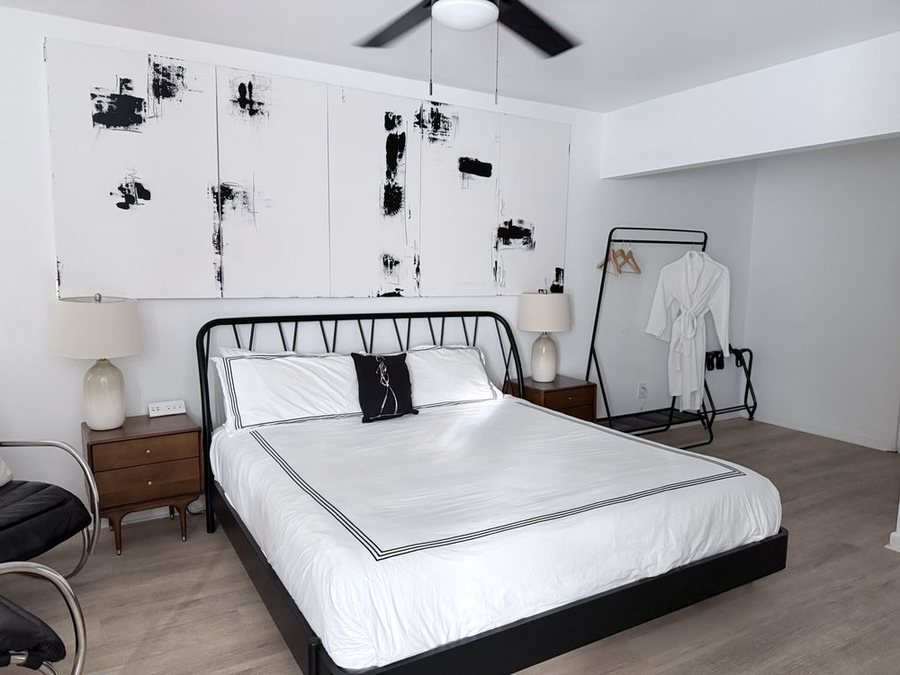 Jazz Hotel Palm Springs — Guest room