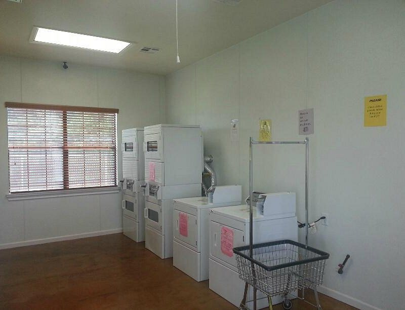Jetstream RV Resort at Pearland — Bathroom