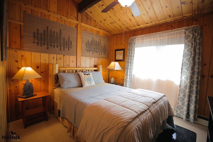 Jewel Lake Bed Breakfast — Guest room