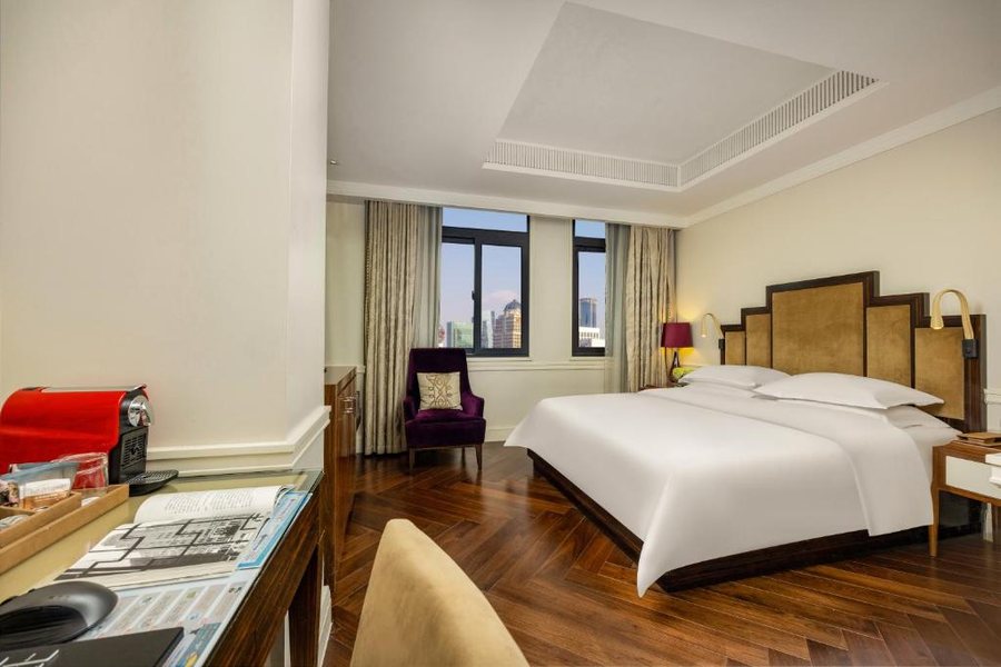 Jin Jiang Hotel Shanghai — Guest room