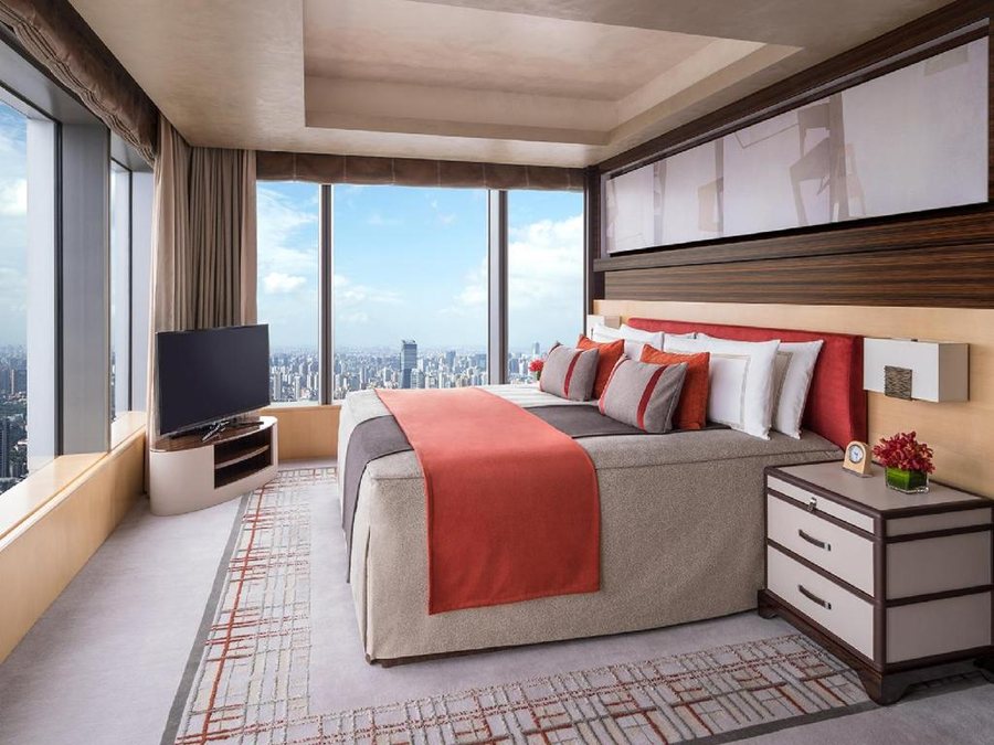 Jing An Shangri La Shanghai — Guest room