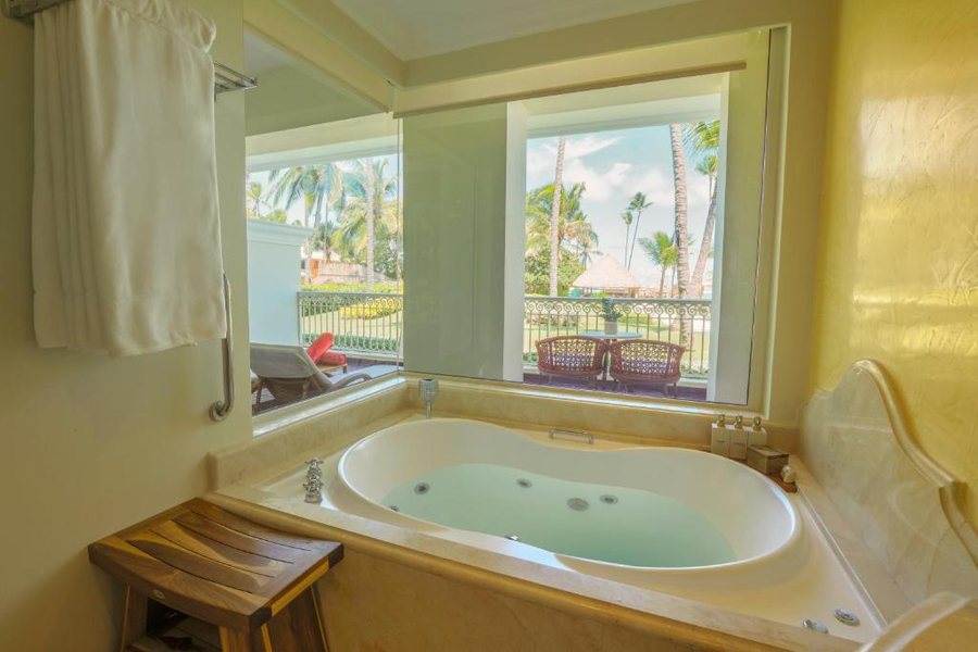JOIA Bavaro by Iberostar — Bathroom