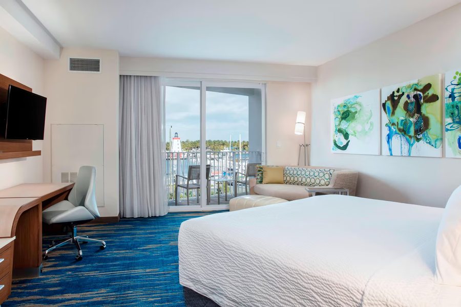 Jolly Roger RV Resort — Guest room