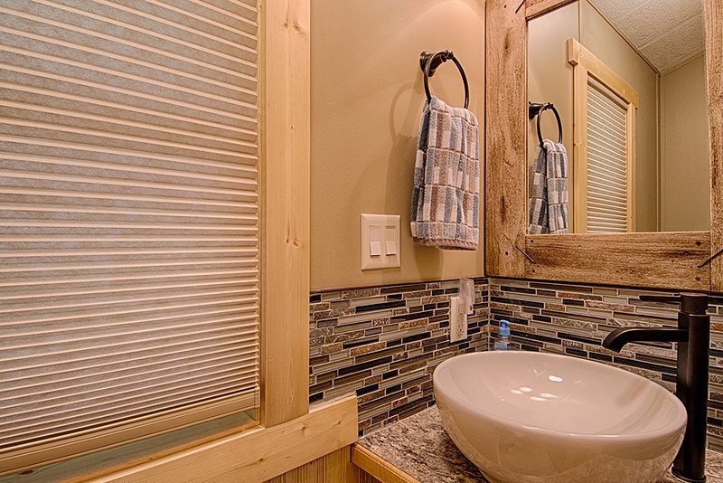 Jonathan Creek Inn and Villas — Bathroom