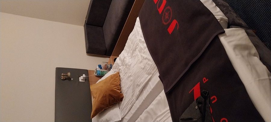 Jordan Guest Rooms — Guest room