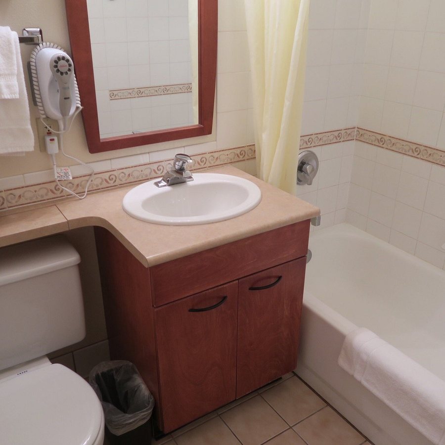 Judy s Touch of Class B B — Bathroom