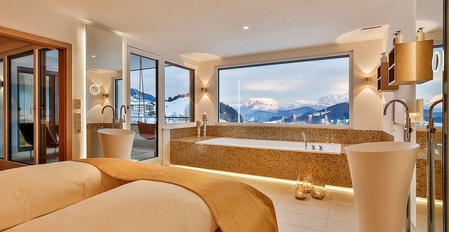Juffing Hotel Spa — Bathroom