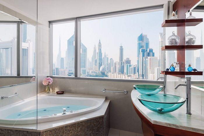 Jumeirah Living World Trade Centre — Bathroom