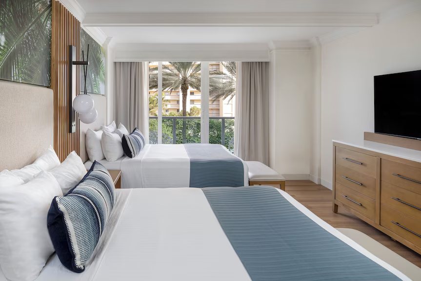 Jupiter Beach Resort Spa — Guest room