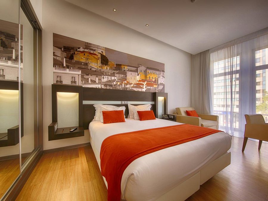 Jupiter Lisboa Hotel Rooftop Spa Lisbon Lisbon District Central Portugal — Guest room