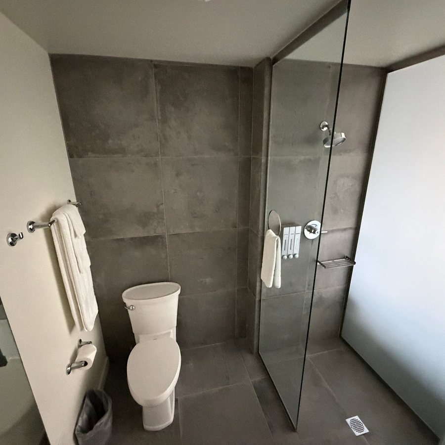 Jupiter Next — Bathroom