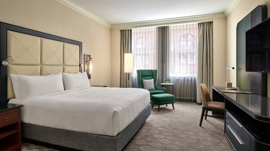 JW Marriott Chicago — Guest room