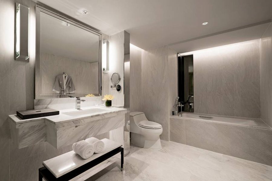 JW Marriott Hotel Bangkok — Bathroom