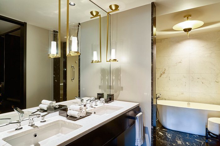 JW Marriott Hotel Sao Paulo — Bathroom