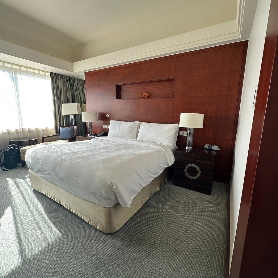 JW Marriott Hotel Shanghai at Tomorrow Square — Guest room
