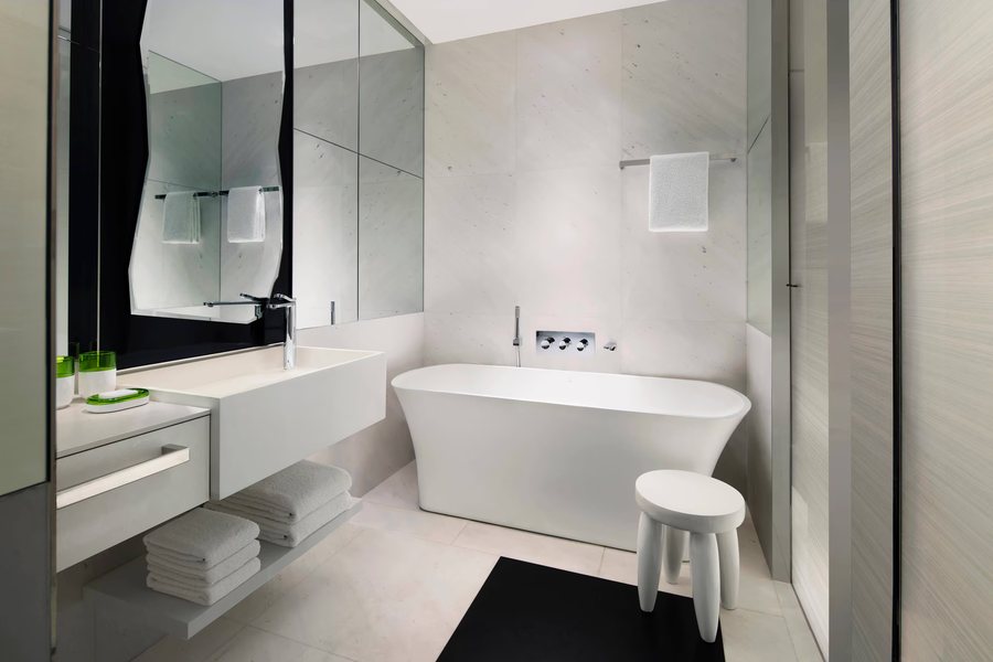 JW Marriott Hotel Singapore South Beach — Bathroom