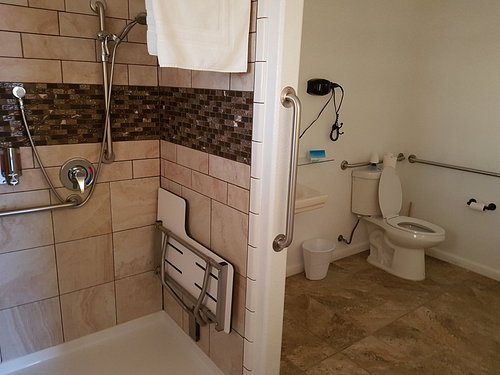 K7 Bed and Breakfast — Bathroom
