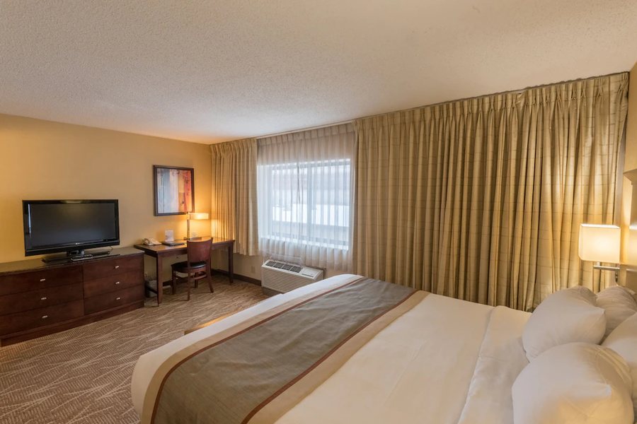 Kahler Inn Suites — Guest room