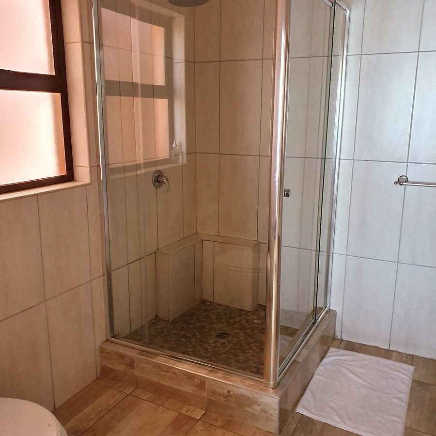 Kairos Cottage — Bathroom