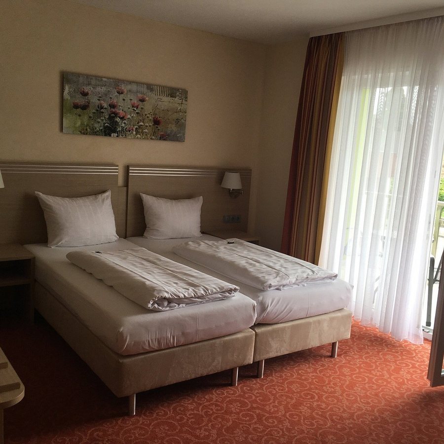 Kaisergarten Hotel Deidesheim — Guest room