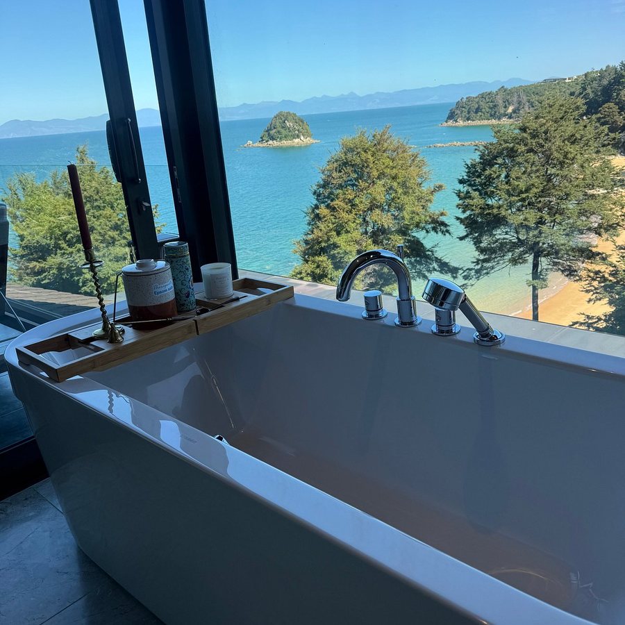 Kaiteri Lodge — Bathroom