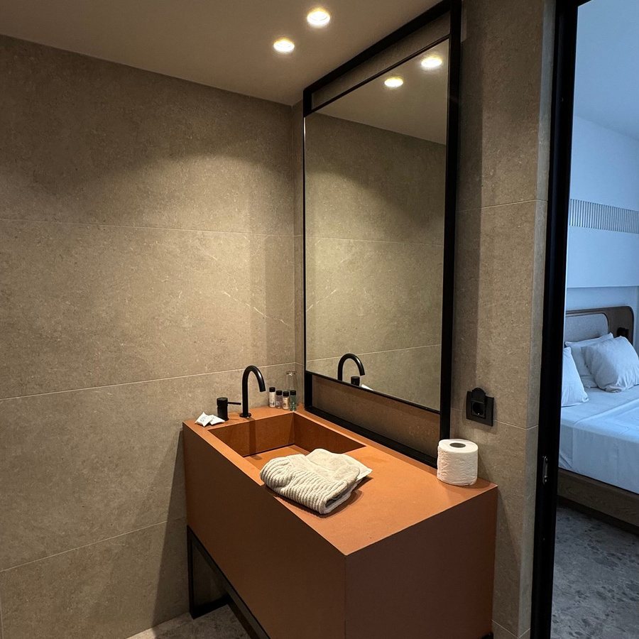 Kakkos Bay Resort — Bathroom