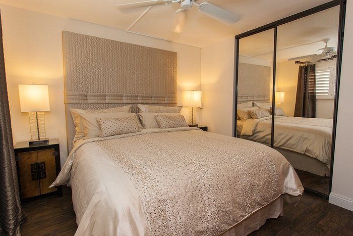 Kamaole Beach Royale Resort — Guest room