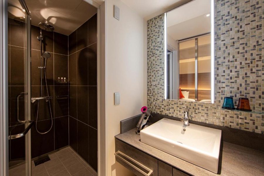 Karaksa Hotel Premier Tokyo Ginza — Bathroom