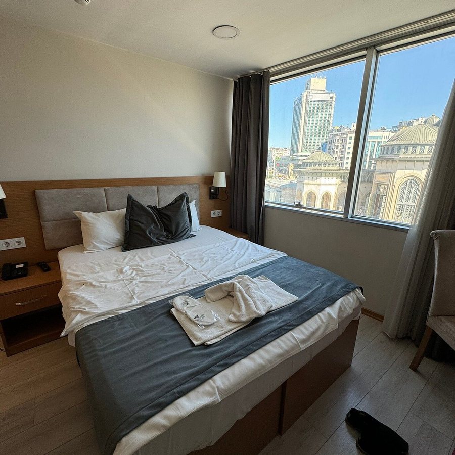 Kartal Palace Taksim Square Istanbul — Guest room